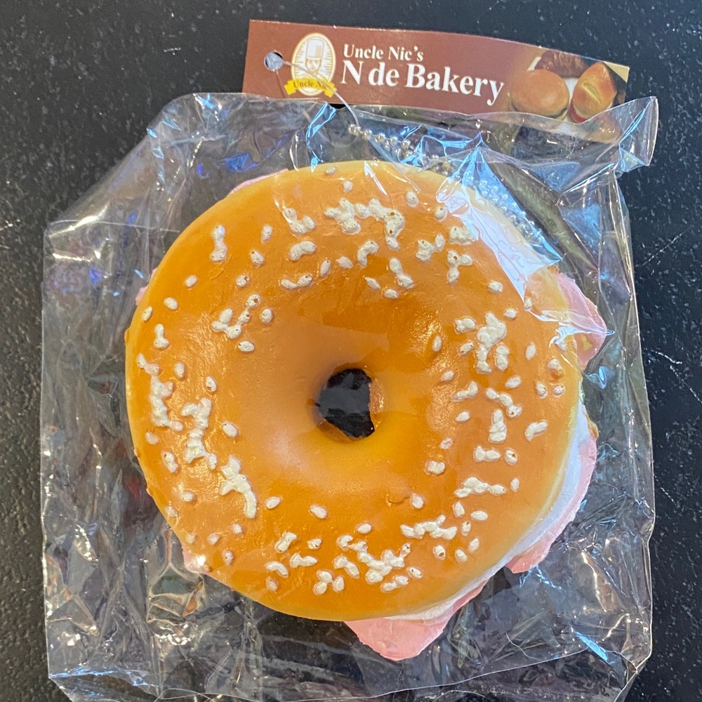 NIC Uncle Nic’s N de bakery bagel sandwich squishy toy
